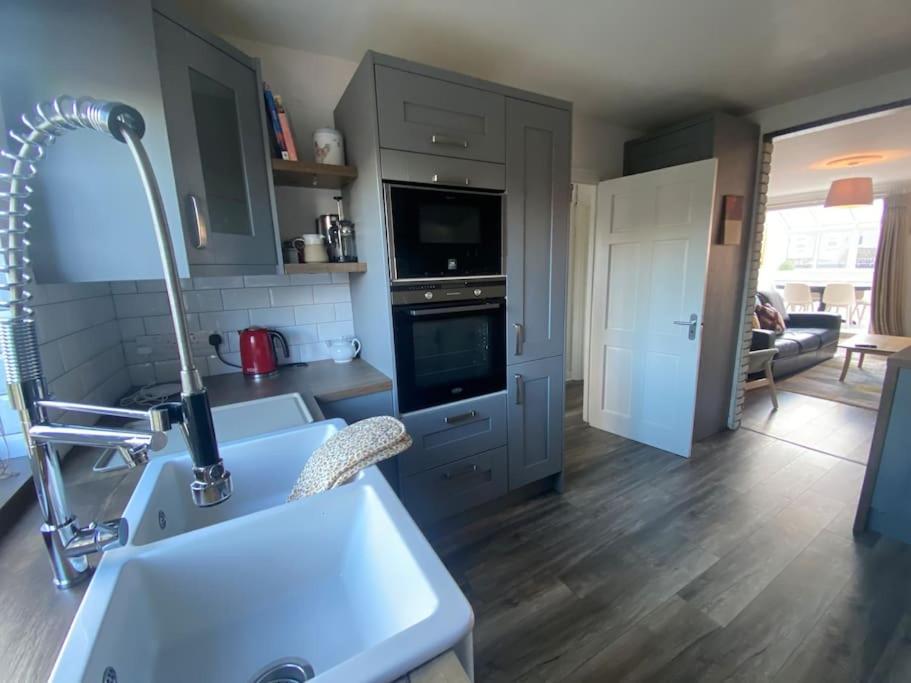 Central, Comfortable And Spacious 4 Bed Duplex Dublin Eksteriør billede