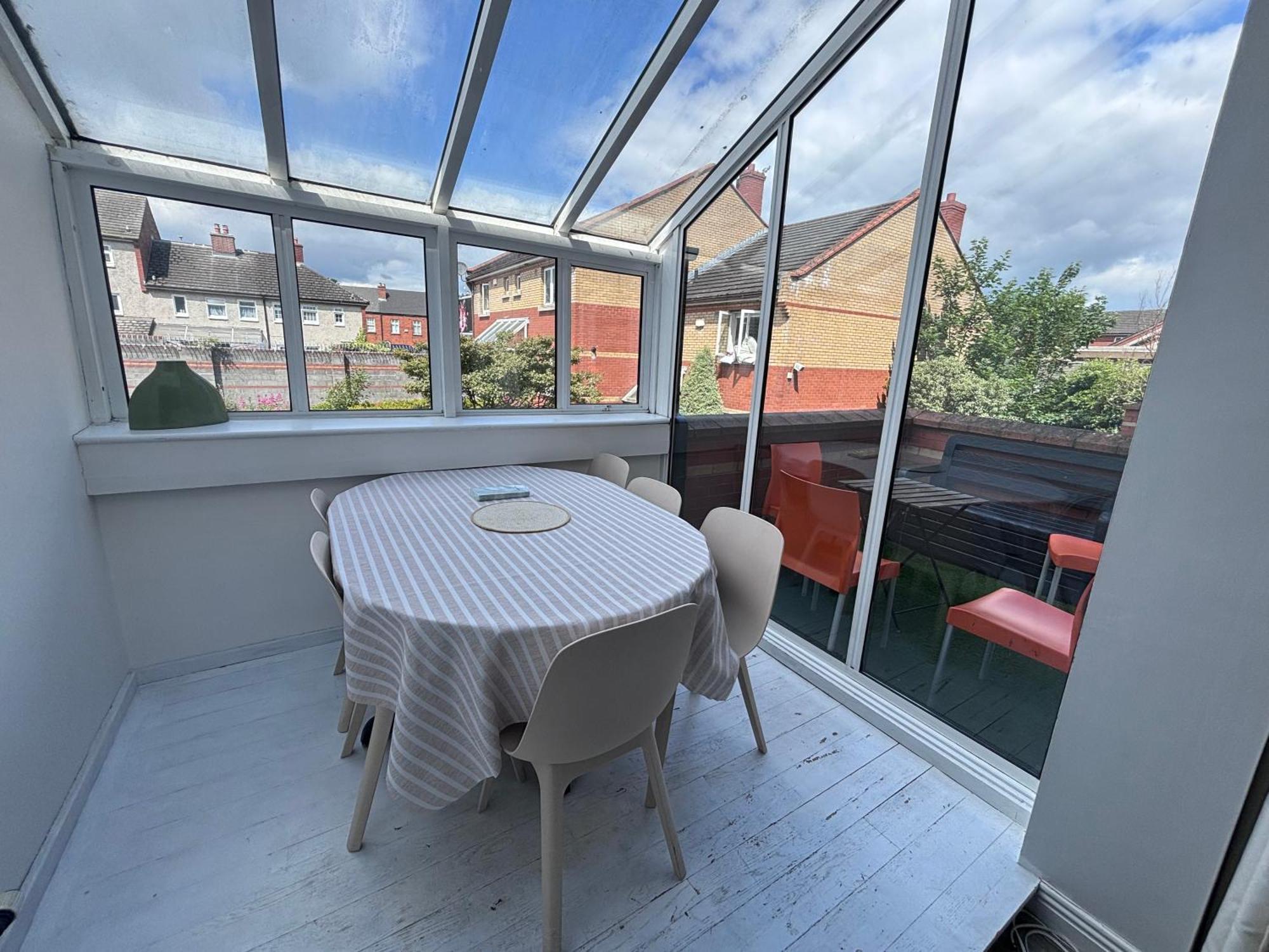 Central, Comfortable And Spacious 4 Bed Duplex Dublin Eksteriør billede