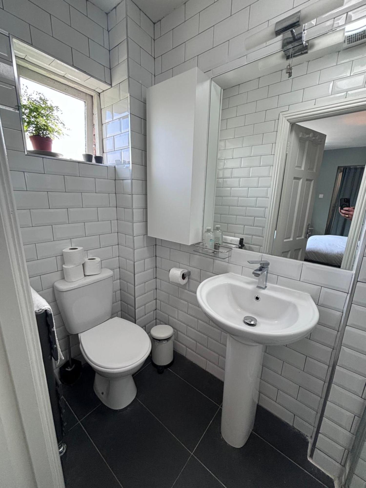 Central, Comfortable And Spacious 4 Bed Duplex Dublin Eksteriør billede