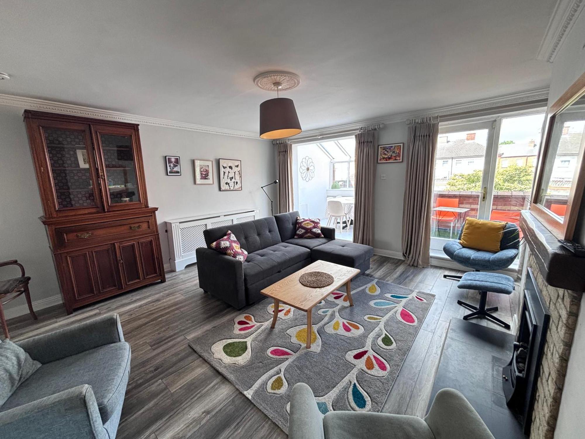 Central, Comfortable And Spacious 4 Bed Duplex Dublin Eksteriør billede